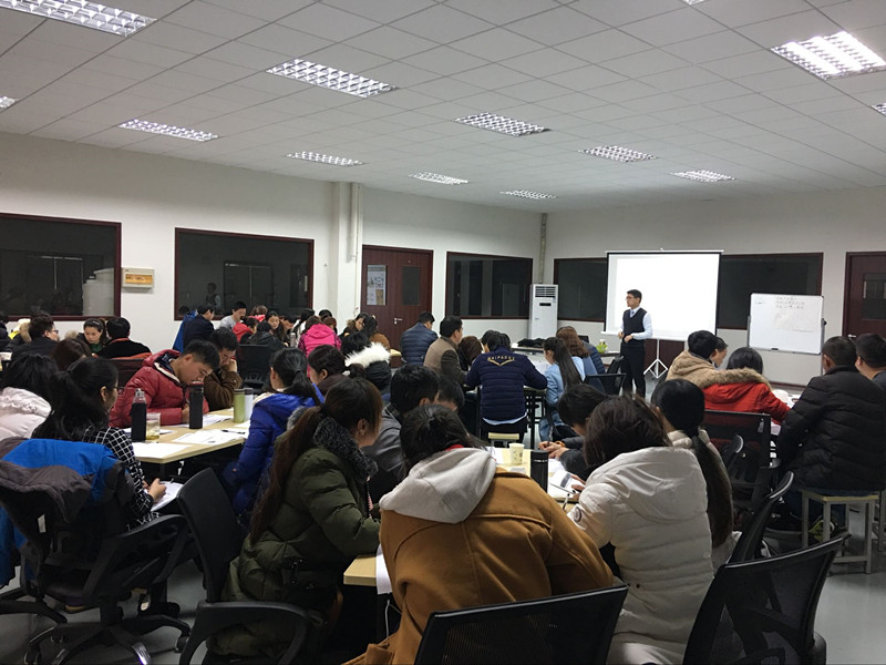 職業(yè)素養(yǎng)訓(xùn)練培訓(xùn)在蘇州晶鼎鑫光電科技有限公司圓滿完成